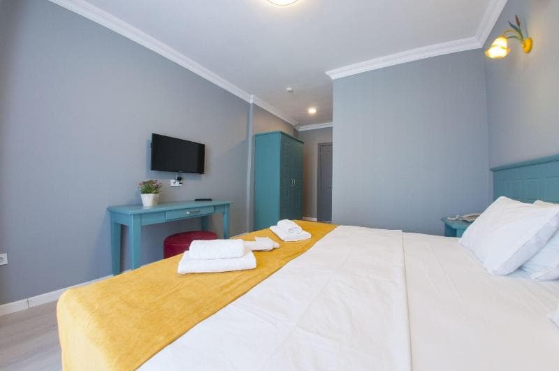 Room Room Motel main