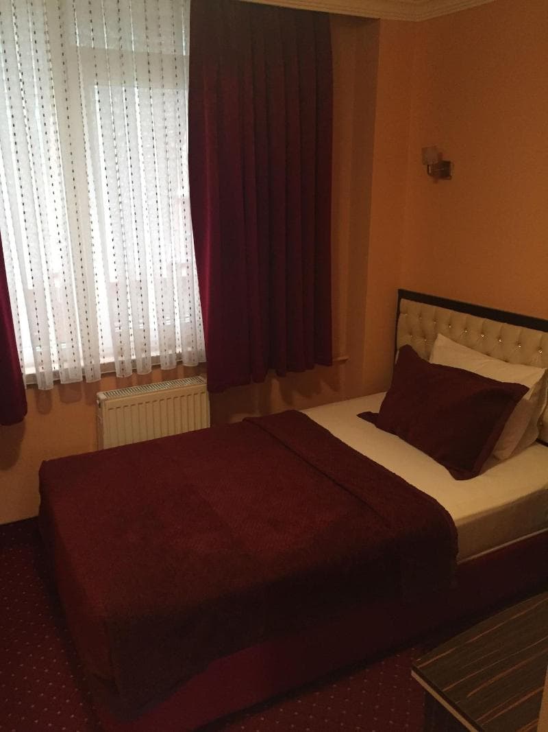 Mina 1 Otel 3