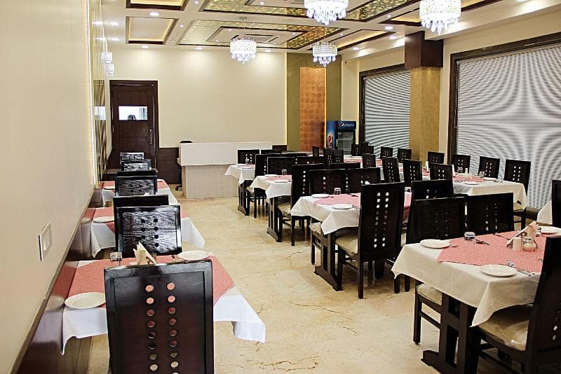 Hotel Taj Heights 3