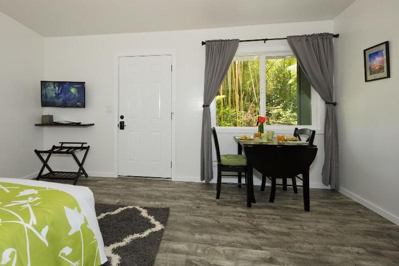 Hale Ohu Bed & Breakfast 3