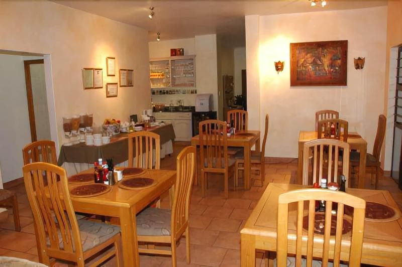 Centre Court B&B 3
