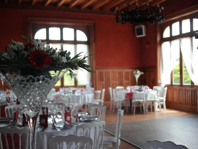 Chateau De Saint Antoine main