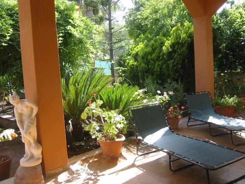 La Via Del Mare Bed And Breakfast 4