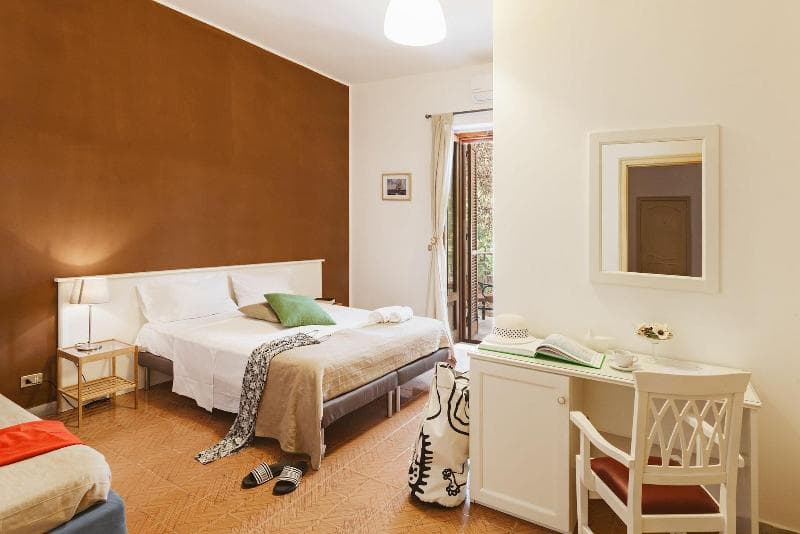 B&B Viale Dei Pini 5