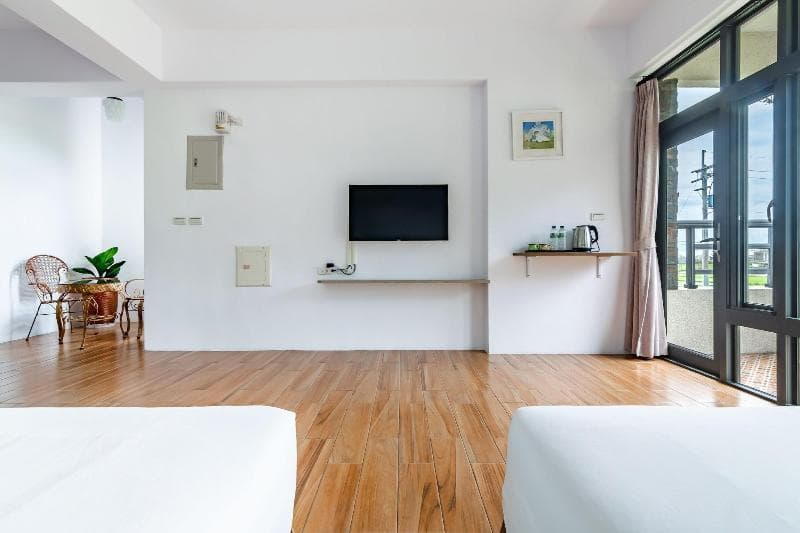 Simple Life B&B main
