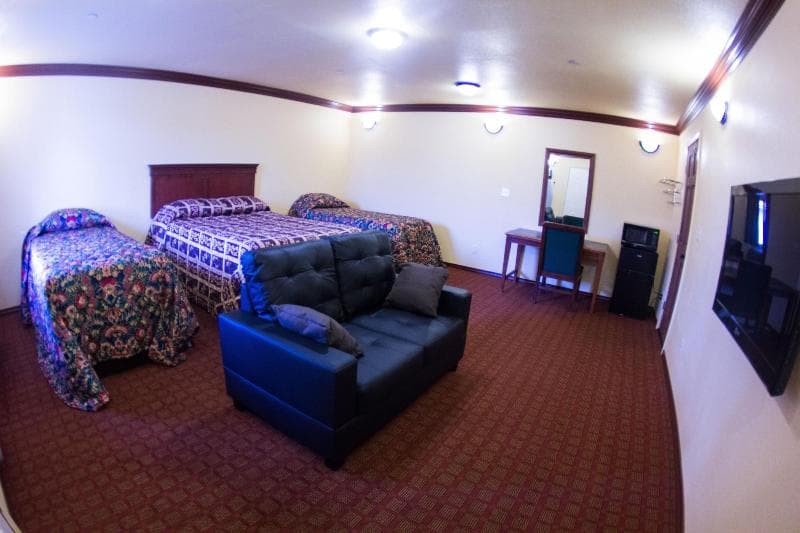 Welcome Inn main