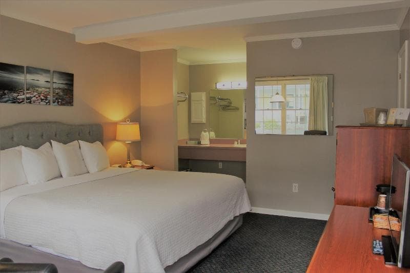 Admiral Motel photo 1
