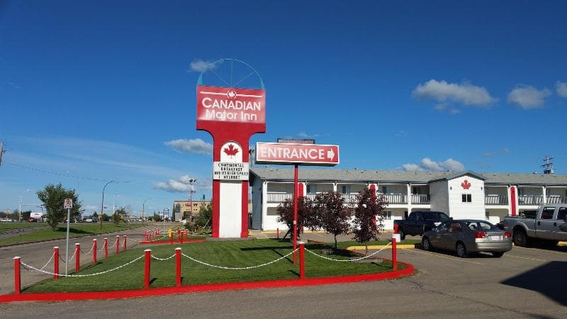 Canadian Motor Inn 5