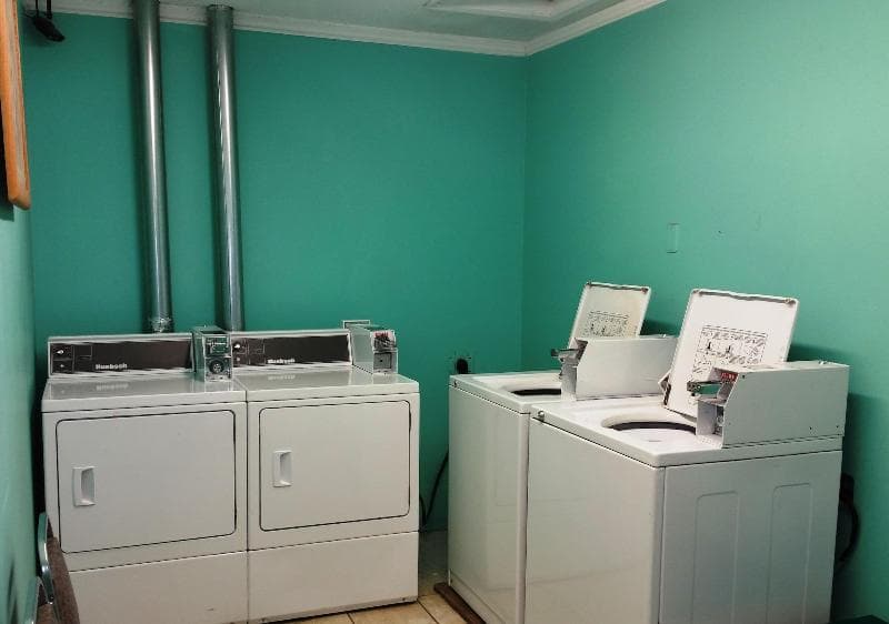 Canadian Motor Inn photo 1