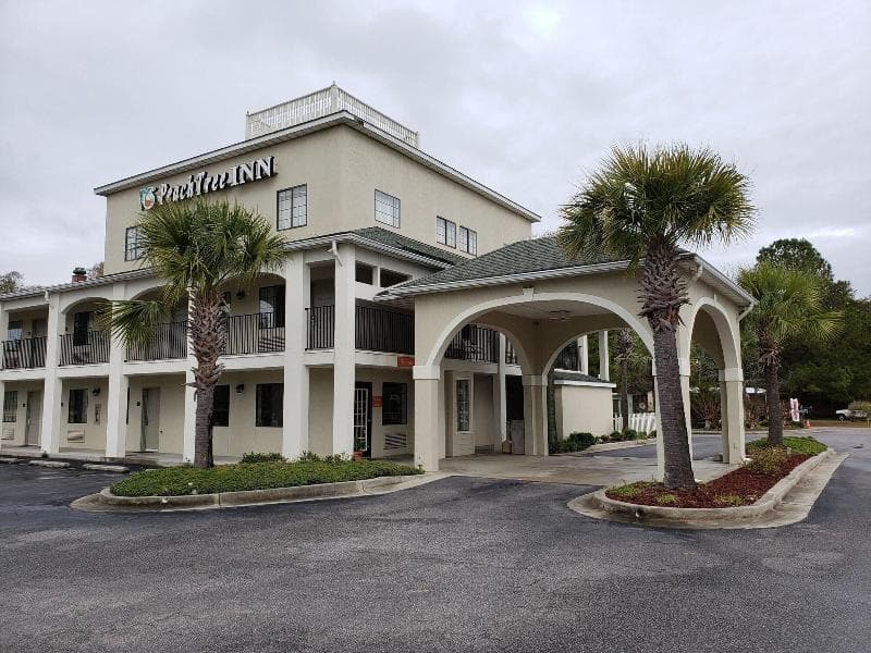 Peach Tree Inn 4