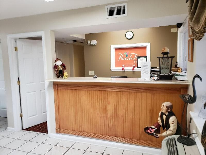 Peach Tree Inn 3