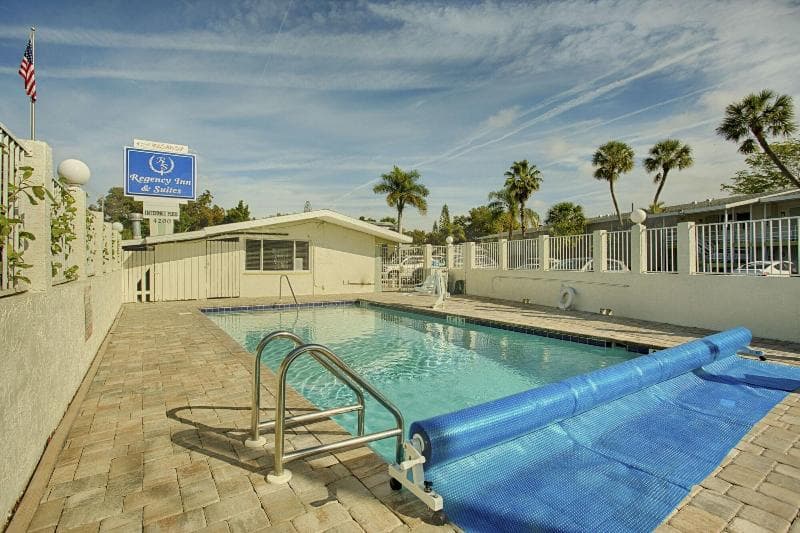 Regency Inn & Suites main