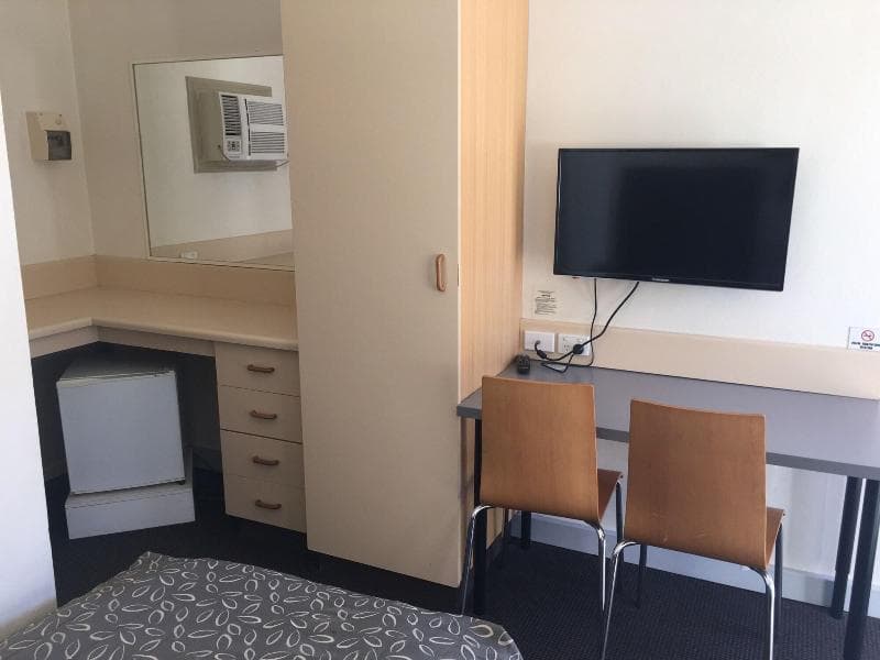 Westside Motor Inn 4