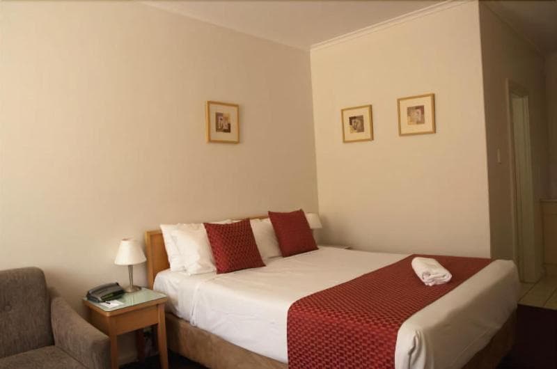 Taft Motor Inn 4