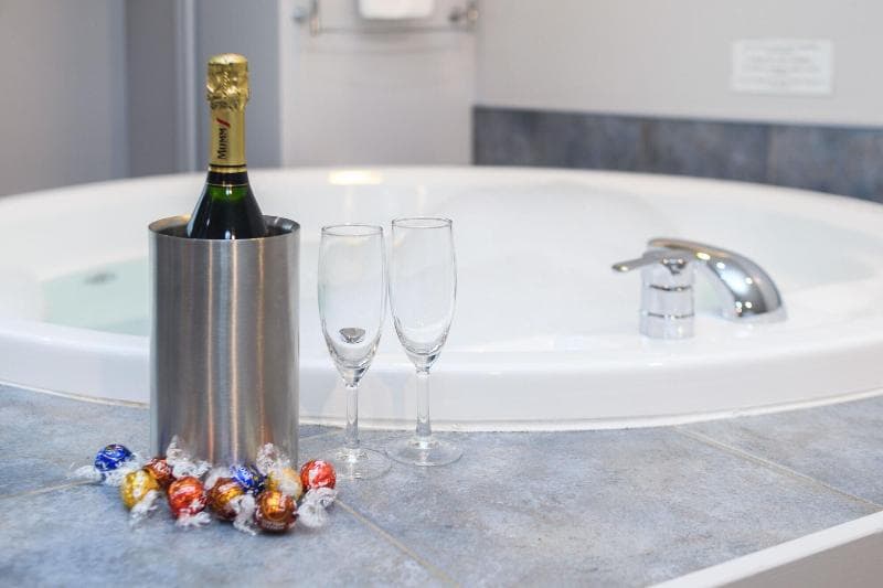 Aubyn Court Spa Motel main