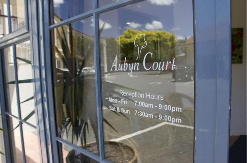 Aubyn Court Spa Motel 5