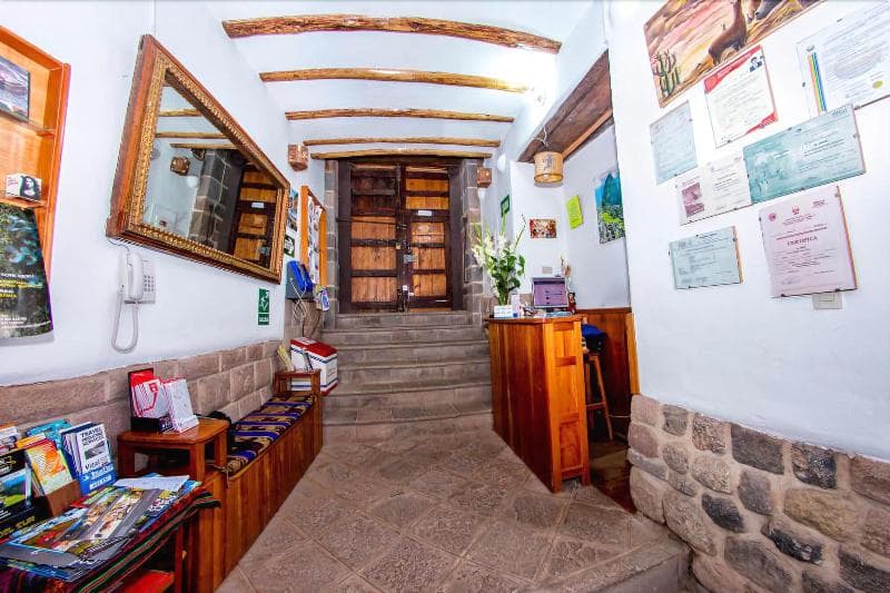 Hostal El Grial 4