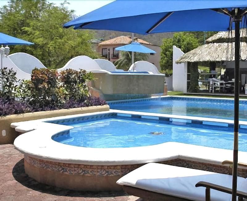 Canadian Resort Huatulco photo 1