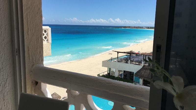 Cancun Plaza Condo 3