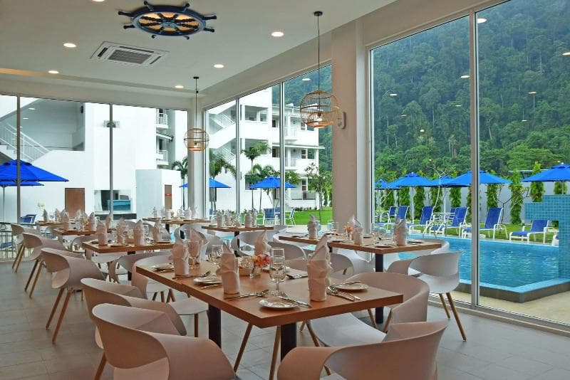 Avi Pangkor Beach Resort 2