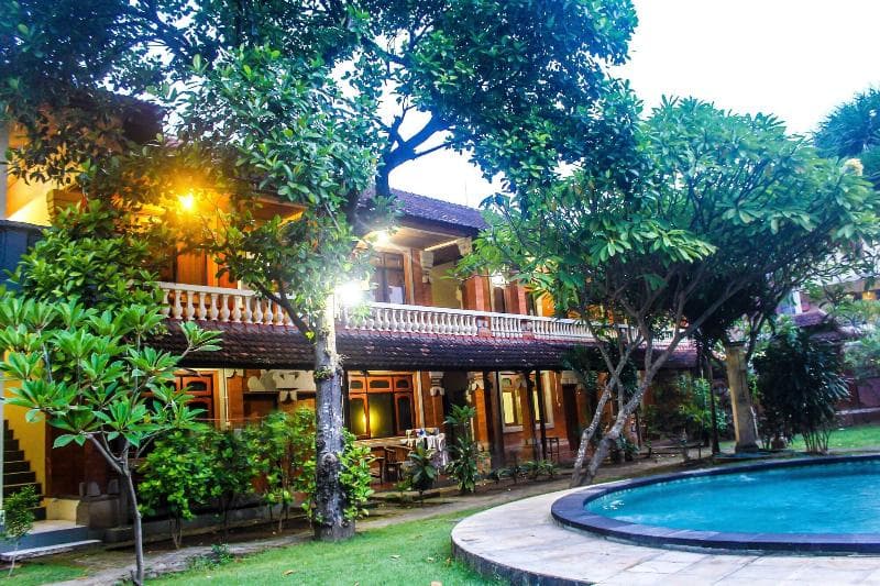 Budhi Beach Inn 4