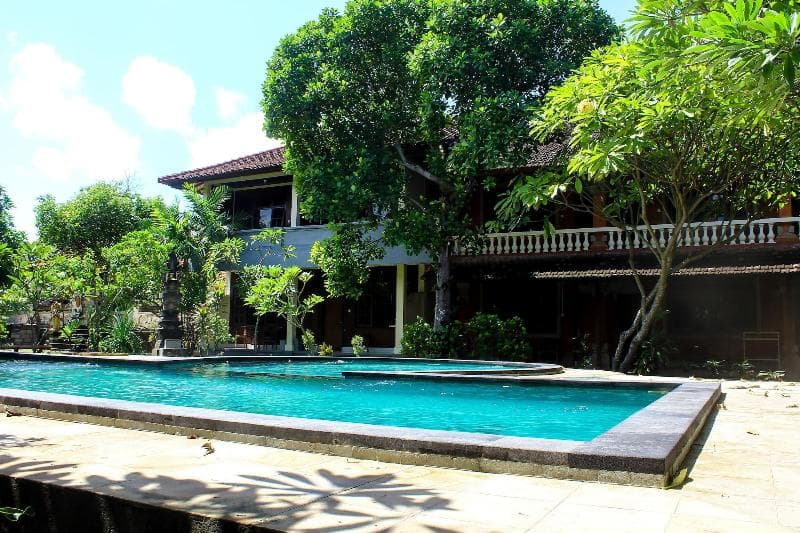 Budhi Beach Inn main