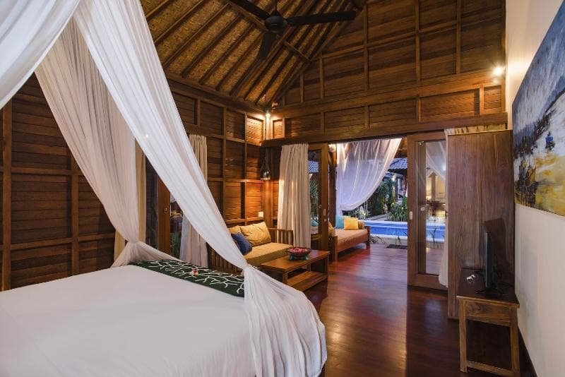 Castaway Resort 3