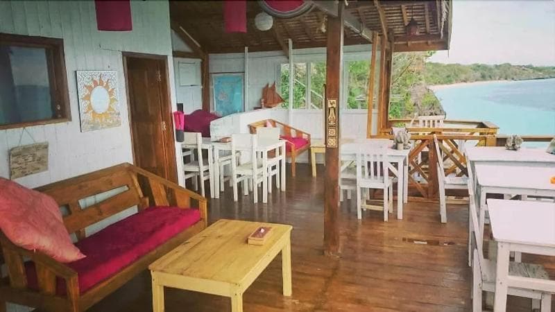 Cosmos Bungalows 2
