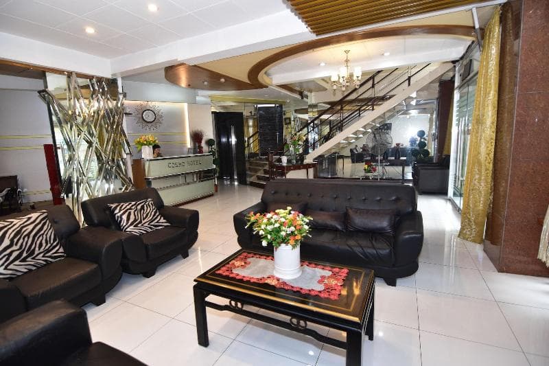 Cosmo Hotel Espana Near Ust 4