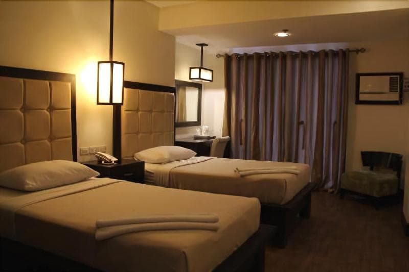 Rosvenil Hotel photo 1