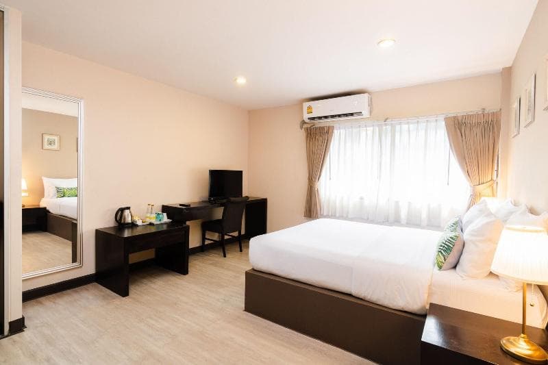 Oscar Sukhumvit Bangkok 5