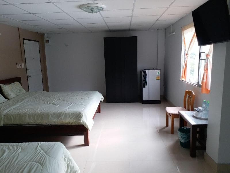 New Wanchai Hotel Pakchong main