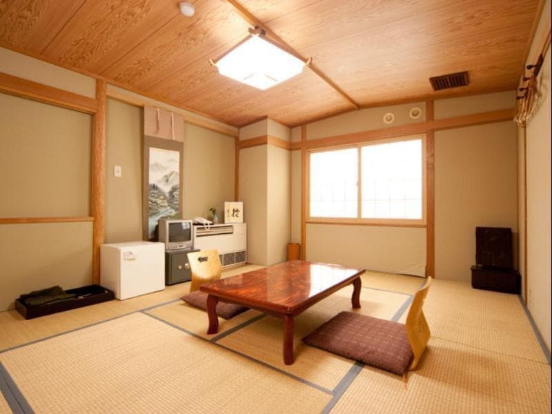 Hotel Yudanaka 3