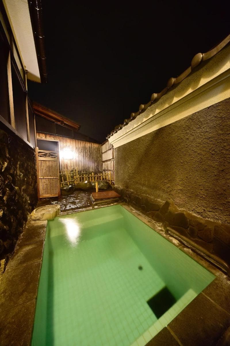 Kusatsu Onsen Kiyoshigekan main