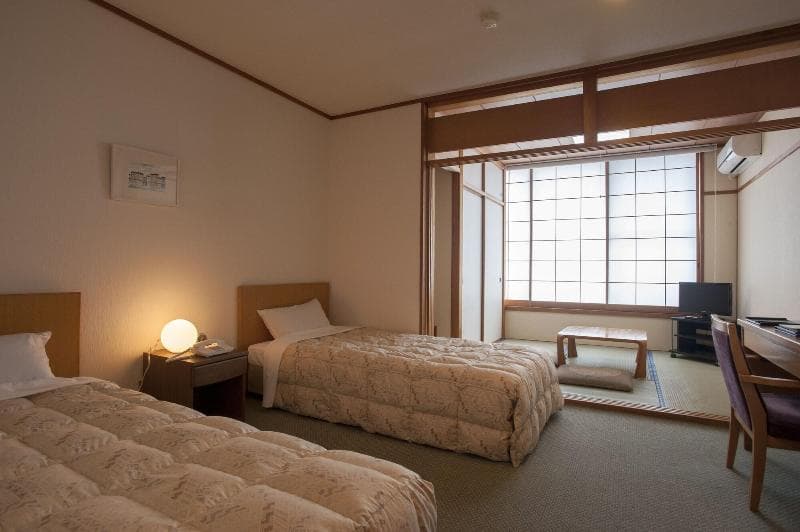 The Gran Resort Elegante Atami 4