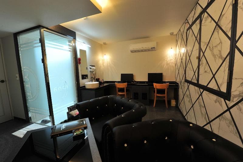 Ytt Hotel main