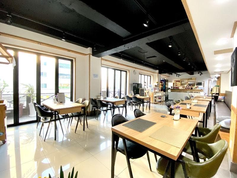Stay Hotel 5