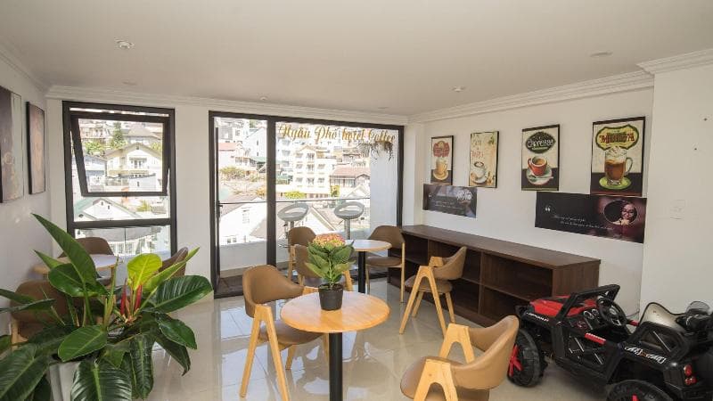 Ngan Pho Studio & Love Hotel main