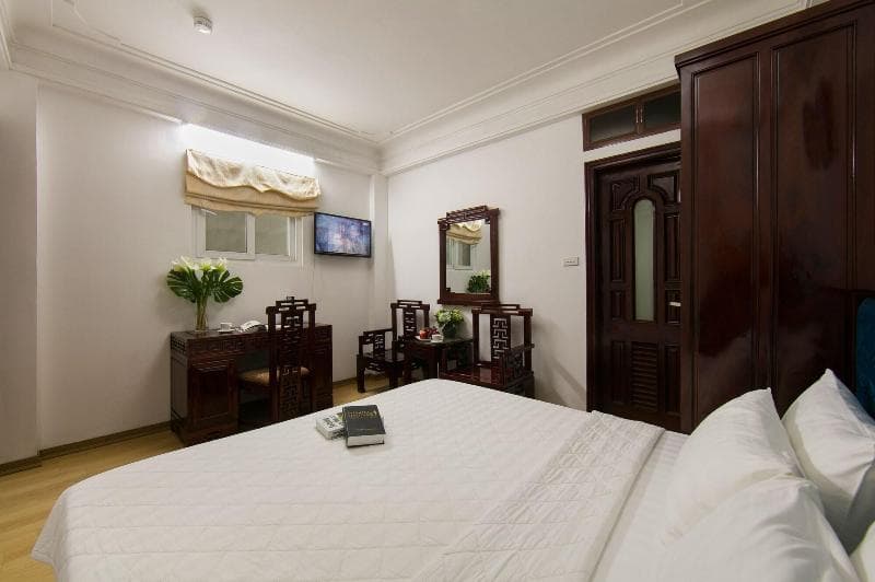 Little Diamond Hotel 2 3