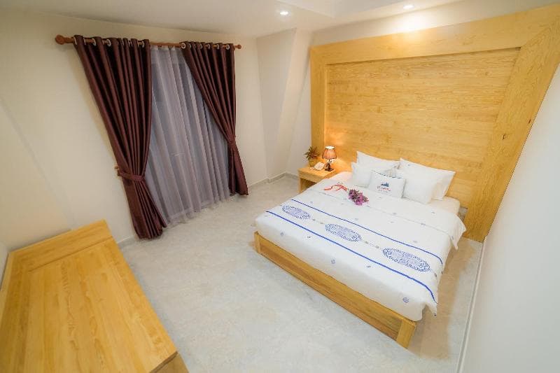 Starhill Hotel 3