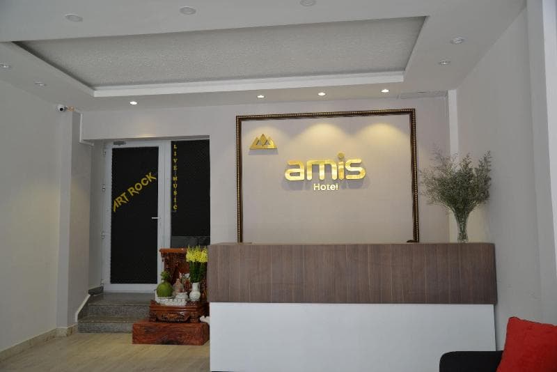 Amis Hotel main