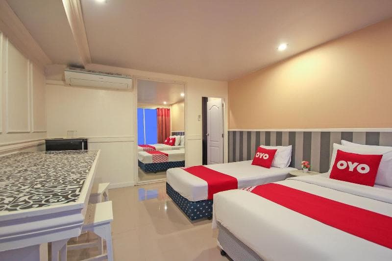 Phuket Airport Suites & Lounge Bar photo 1