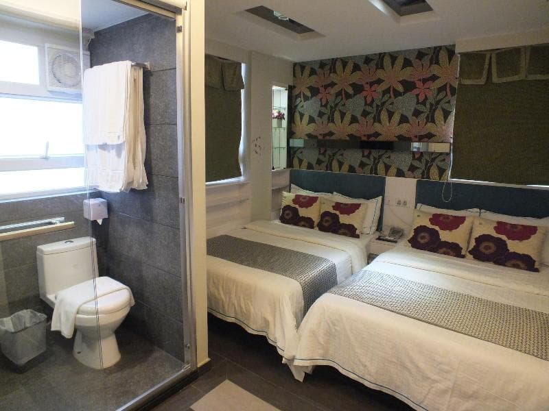 Seasons Hotel Tsim Sha Tsui 4