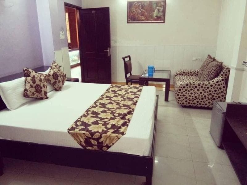 Hotel Krishna Residency 4