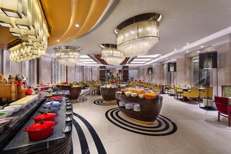 Sheraton Grand Pune Bund Garden Hotel 4