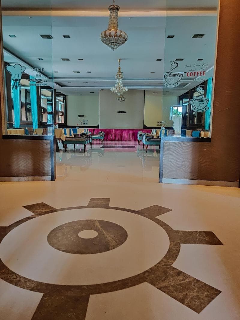 Reeva Suites main