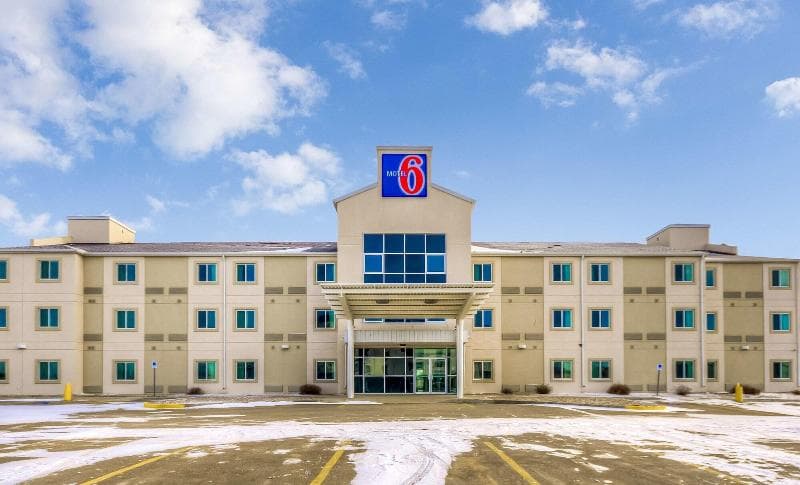 Motel 6 Estevan Sk 5
