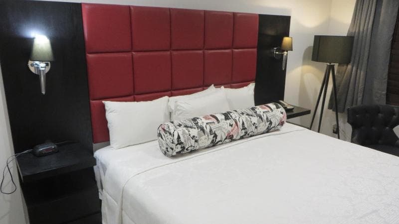 Legend Hotel Hollywood 2
