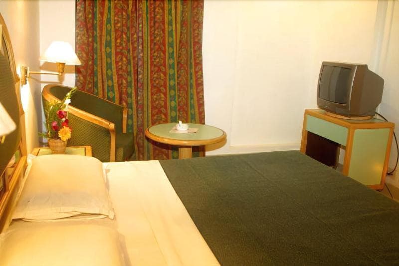 Hotel Maurya International 3