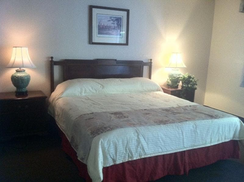 Executive Inn Airport 2
